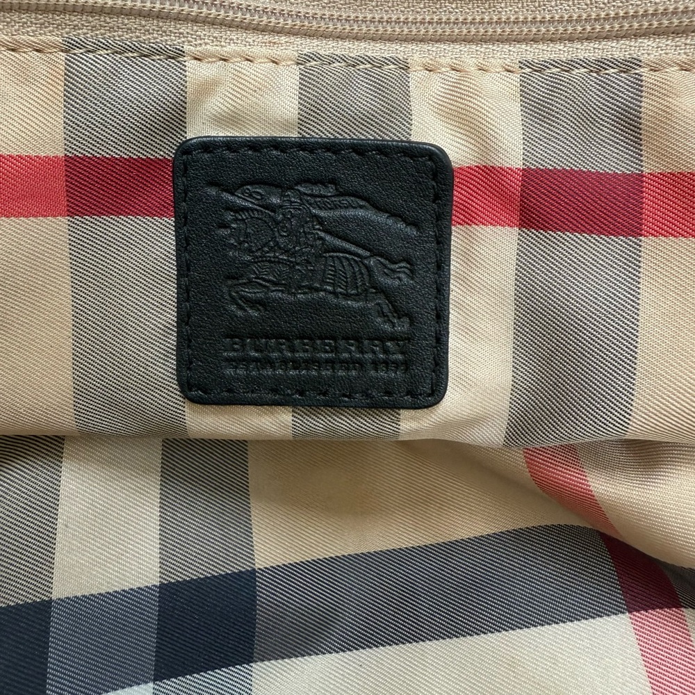 BURBERRY BUCKLEIGH NYLON TOTE BAG - Picture 7 of 16